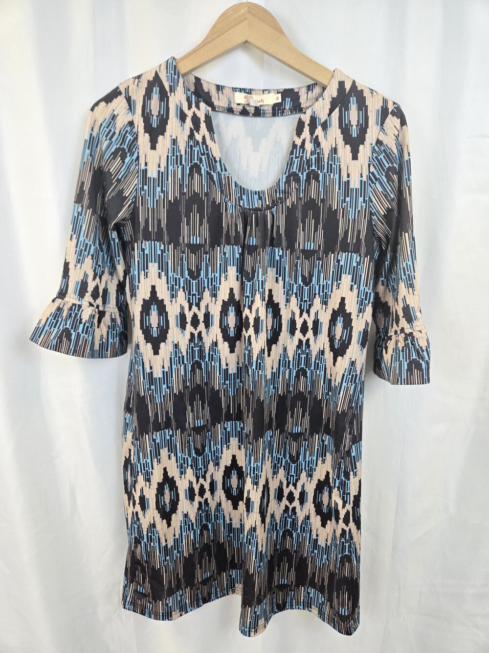 Aryeh Dress Womens Medium Multicolor Geometric 3/4 Bell Sleeve Shift Jersey